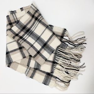 Banana Republic Cream Rabbit/Cashmere Plaid Scarf